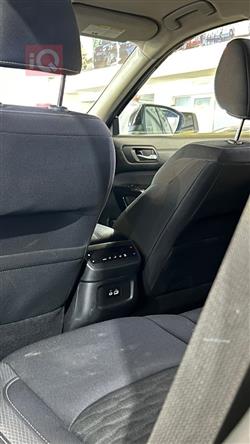 نیسان پاسفایندەر